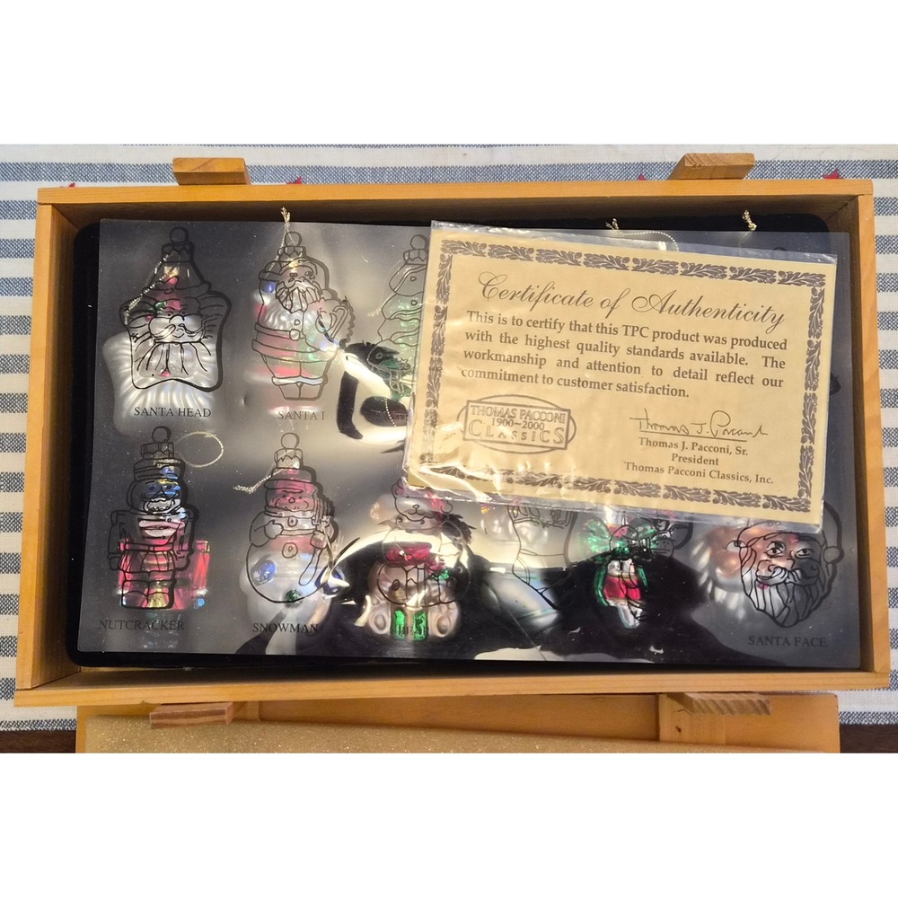 Thomas Pacconi Museum Series 12 Blown Glass Christmas Ornaments Wood Box COA
